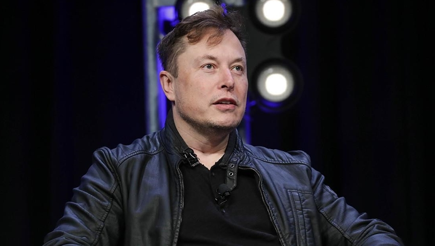 Elon Musk and Bernard Arnault, the world's two richest people, sit