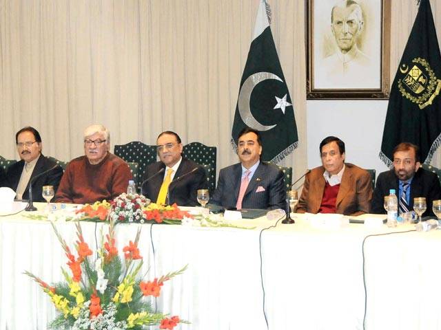 Govt not to clash with institutions: Zardari