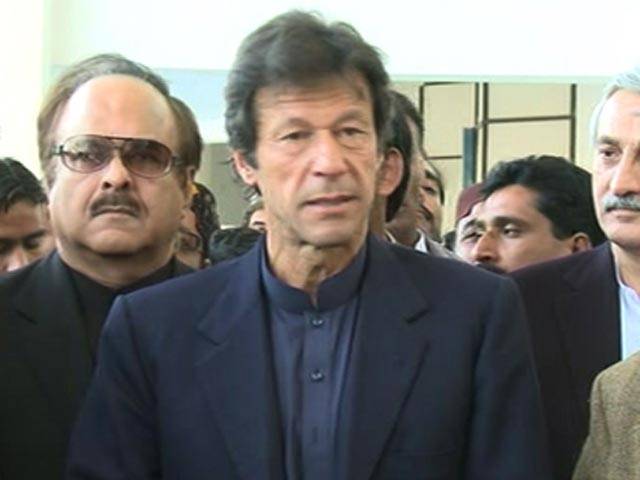 Govt sabotaging courts to hide inefficiencies: Imran Khan