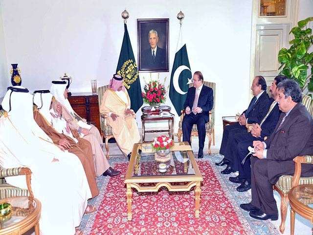 Pakistan offers investment friendly climate to investors: PM