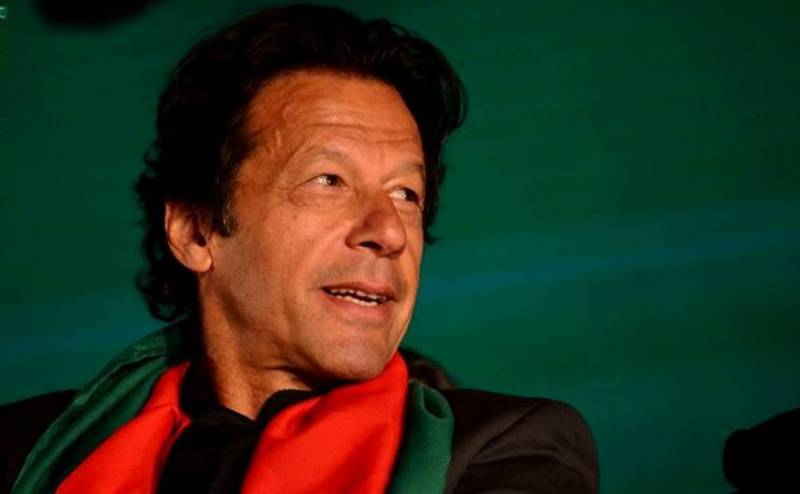 Imran Khan sits together with PM Nawaz for 'national cause'