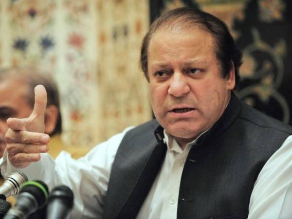 PM advises legislators to focus on development & welfare projects