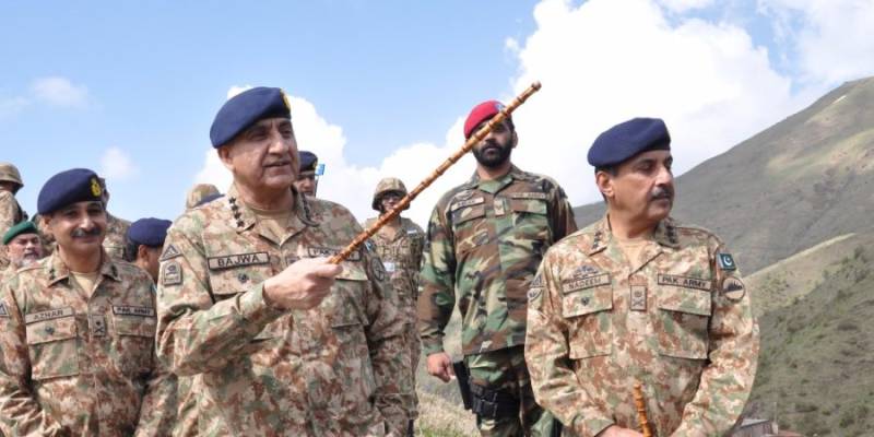 Army Chief inspects fencing along Pak-Afghan border