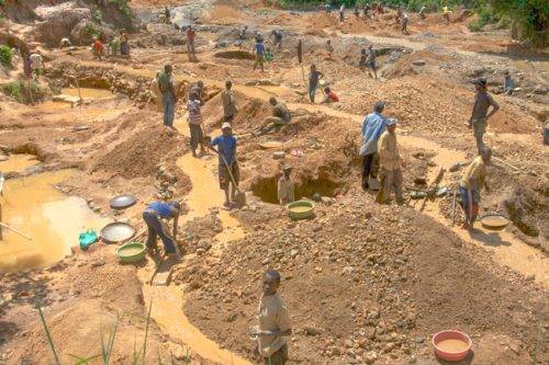 Three labourers buried alive under mudslide in Bhakkar