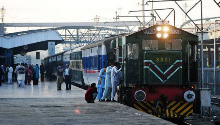 CJP orders five year audit of Pakistan Railways