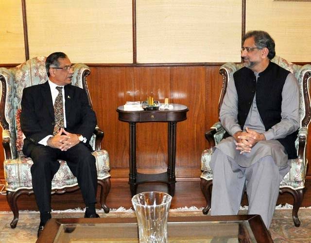 PM Abbasi not summoned in pilots fake degree case: CJP