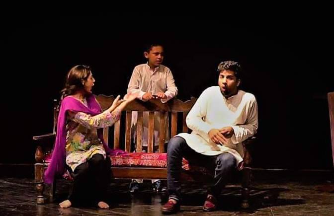 Review: 'Yeh Shahra-e-Aam Nahi'