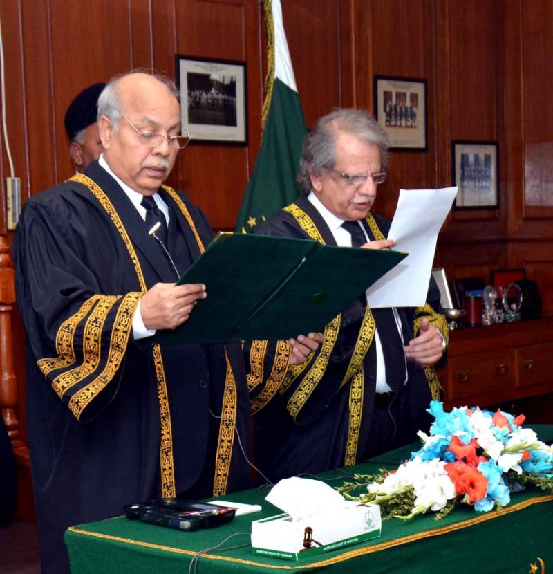 Justice Gulzar Ahmed takes oath as Acting CJP