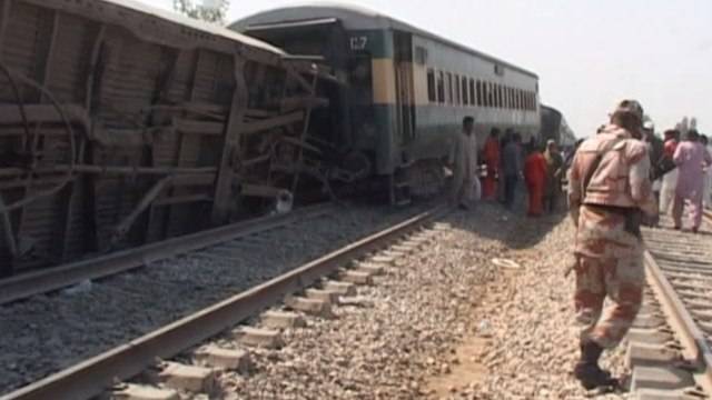 One dead, several injured as three bogies of Shalimar Express derail in Faisalabad