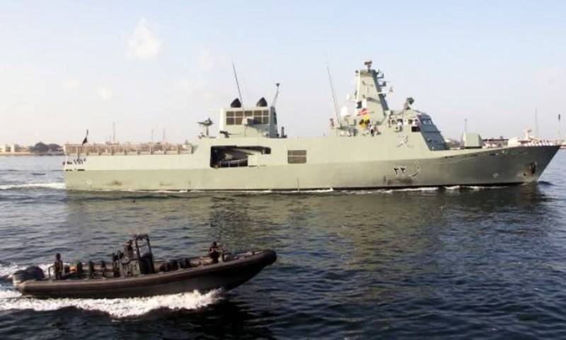 Pakistan-Oman navies conduct joint exercises