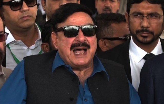 Sheikh Rashid inaugurates Nursery ward in Railway Hospital Multan 