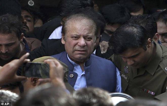 PML-N decides to set up 'solidarity camps' for Nawaz 