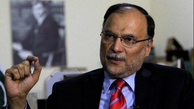 PM Khan surrendered Pakistan's economy to IMF, says Ahsan Iqbal