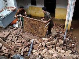 Three-storey building collapse in Sukkur leaves one dead, dozen wounded