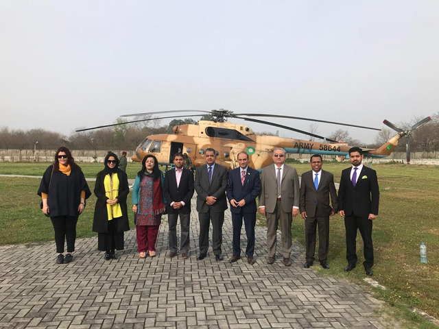 OIC delegation visits LoC, briefed on ceasefire violations