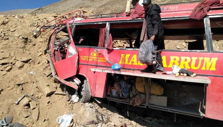 26 killed as bus plunges into ravine near Skardu in GB