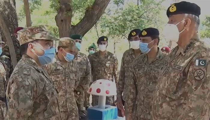 Army celebrating Eid in solidarity with Kashmiris: COAS