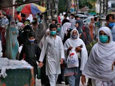 Rawalpindi coronavirus cases decrease by 50% after smart lockdown 