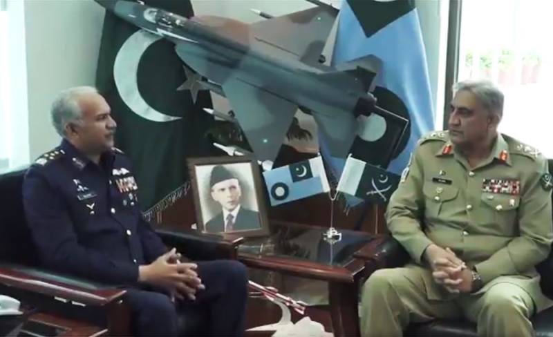 Air Chief Marshal Mujahid Anwar Khan calls on COAS Bajwa