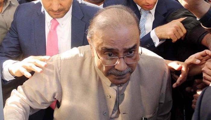 IHC extends Zardari's interim bail till Jan 28