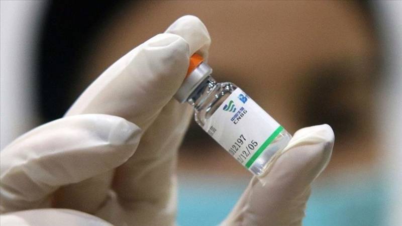 Iran receives first batch of Chinese COVID-19 vaccine