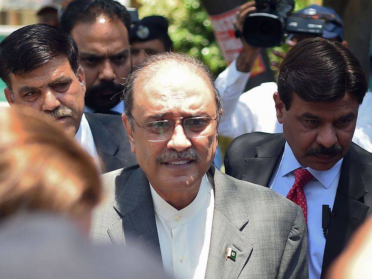 Asif Ali Zardari gets first dose of COVID vaccine