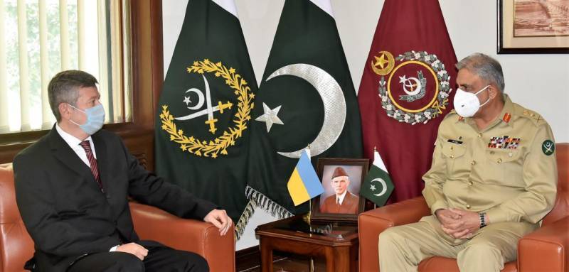 Ukrainian ambassador calls on COAS Bajwa