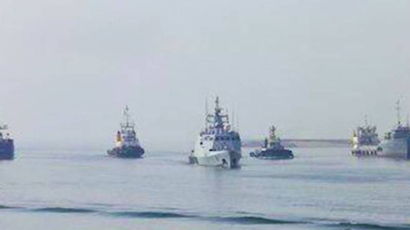 PNS Azmat makes port call to Iranian port of Bandar Abbas