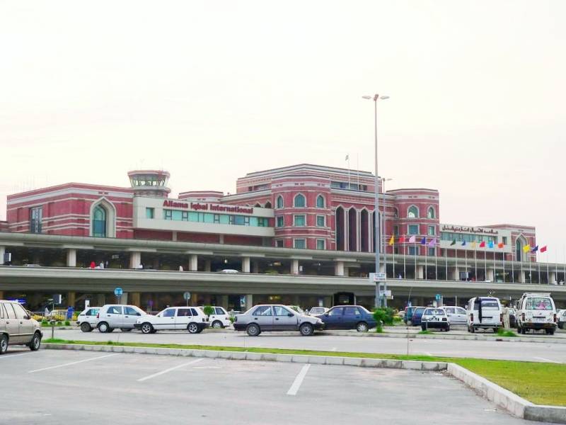 Lahore Airport authorities decides vaccination of employees