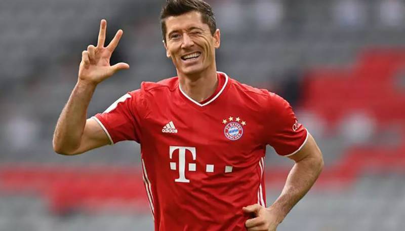 What makes Robert Lewandowski world’s best striker in Football?