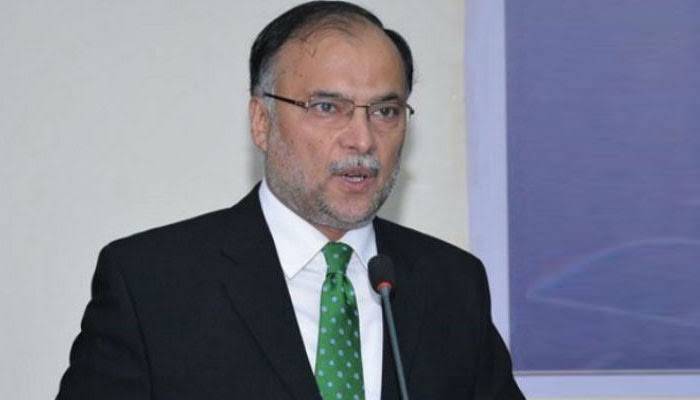 Ahsan Iqbal criticizes 10pc raise in salary, calls it 'worst joke'