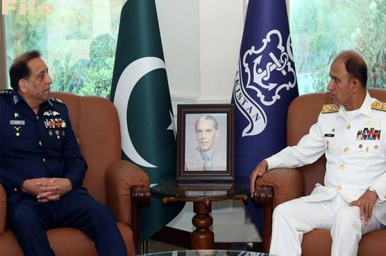 Chief of Navy Staff calls on Chief of Air Staff in Islamabad