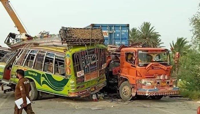 25 killed, 60 wounded in Dera Ghazi Khan road mishap