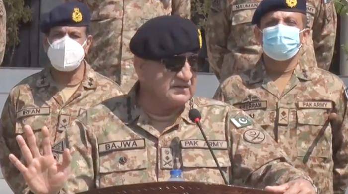 Army Chief spends Eidul Azha with troops on Pak-Afghan border