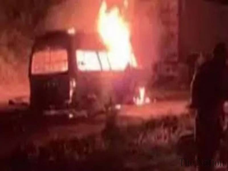 10 passengers die as cylinder explodes in moving van near Gujranwala