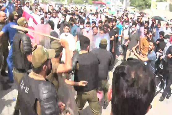 Doctors protesting against NLE test, baton charged by police in Lahore