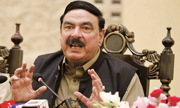 No problem in civil-military ties: Sheikh Rasheed