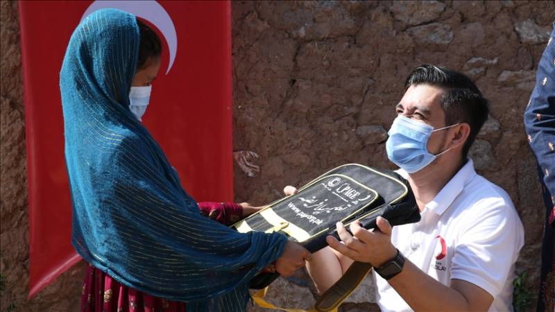 Turkish Red Crescent gives school supplies to Afghan refugee kids in Islamabad