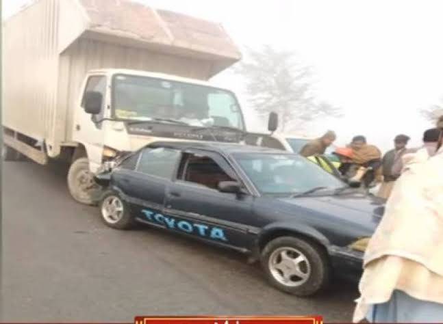 22 injured as dozens of vehicles pile up on motorway in Sheikhupura