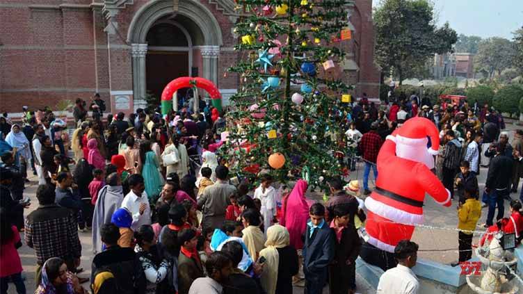 Christian Community Of Pakistan Celebrates Christmas 