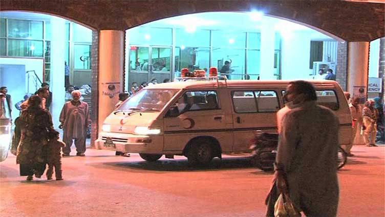 One killed, four injured in car, dumper collision in Lahore