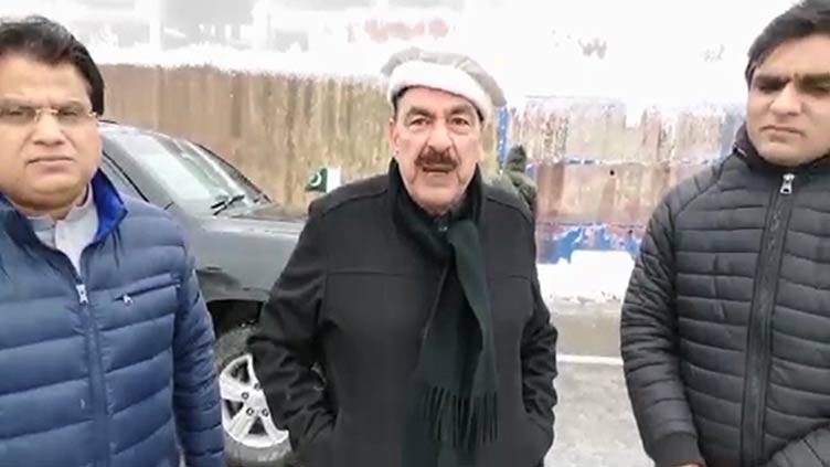 Snowstorm: Sheikh Rashid reaches Murree to supervise relief, evacuation activities