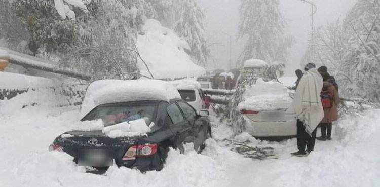 All stranded tourists in Murree rescued: NDMA chairman