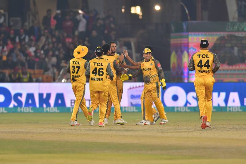 Peshawar crush Qalandars in first super over of PSL 7