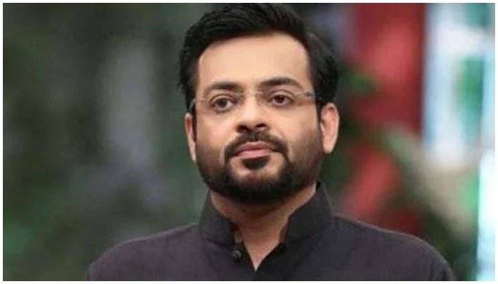 'My body, soul are with PTI': Amir Liaquat