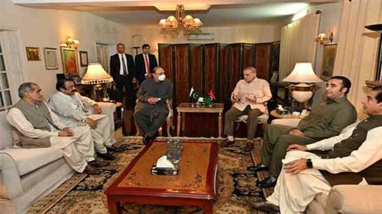 PM meets leadership of ally parties, will visit Karachi on Wednesday