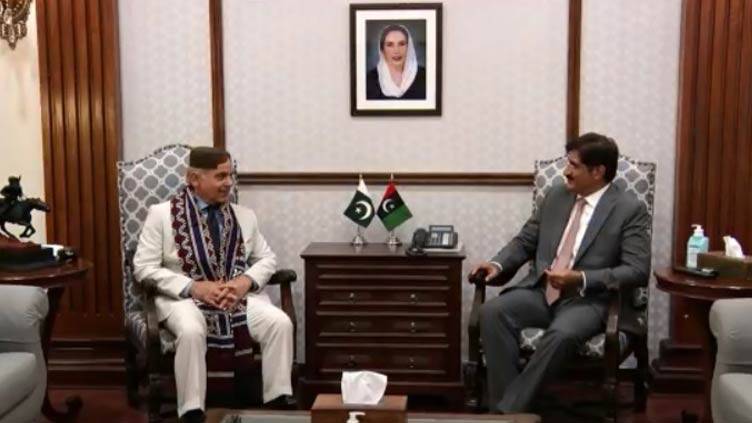 PM directs Sindh CM to make all out efforts for welfare of people