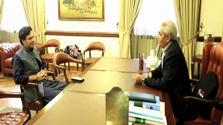 Moonis Elahi calls upon Governor Punjab over CM election