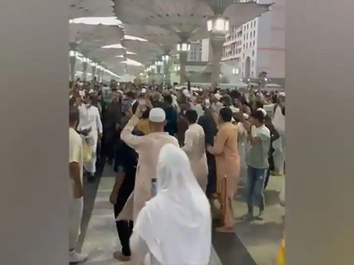 ‘Shehbaz Sharif, Chor Chor’: Pilgrims chant slogans in Masjid-e-Nabavi (PBUH)