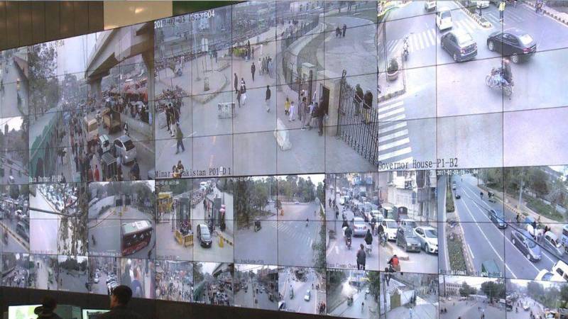 Punjab CM directs to make all CCTV cameras of Lahore city functional